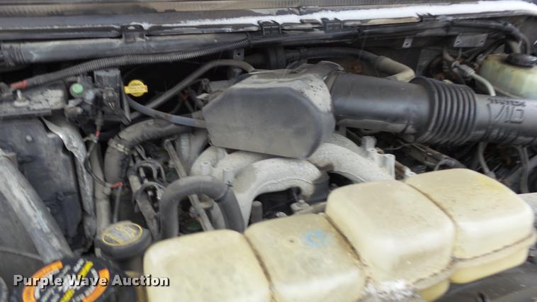 image for item K8064 2001 Ford F550 Super Duty XL utility truck