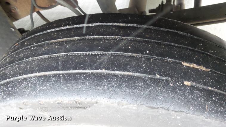 image for item K8064 2001 Ford F550 Super Duty XL utility truck