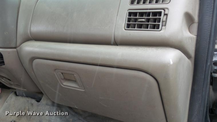 image for item K8064 2001 Ford F550 Super Duty XL utility truck