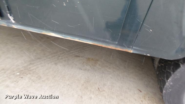 image for item K8064 2001 Ford F550 Super Duty XL utility truck