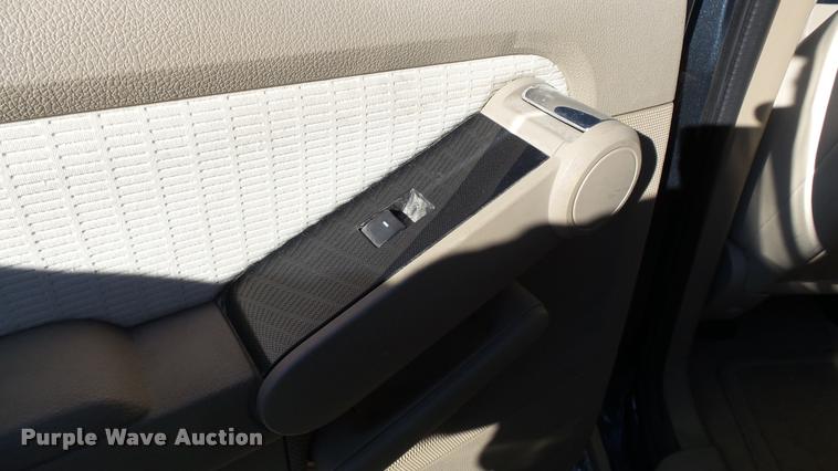 image for item K8068 2010 Ford Explorer XLT SUV