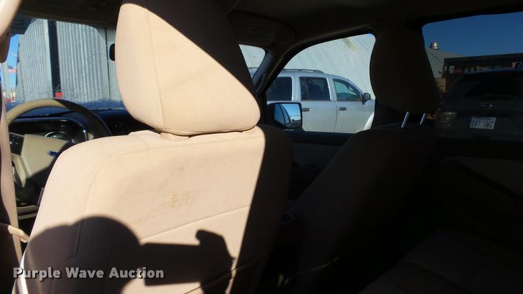 image for item K8068 2010 Ford Explorer XLT SUV