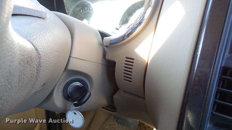 image for item K8068 2010 Ford Explorer XLT SUV