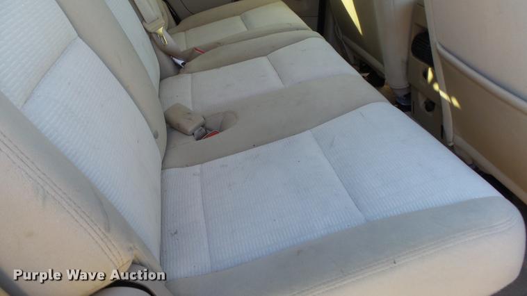 image for item K8068 2010 Ford Explorer XLT SUV