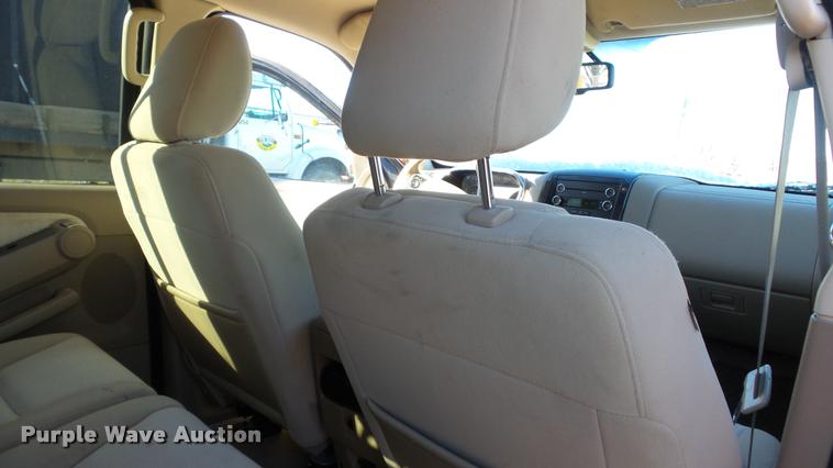 image for item K8068 2010 Ford Explorer XLT SUV