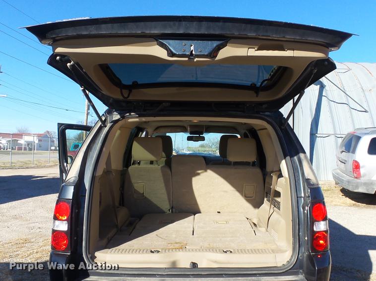 image for item K8068 2010 Ford Explorer XLT SUV