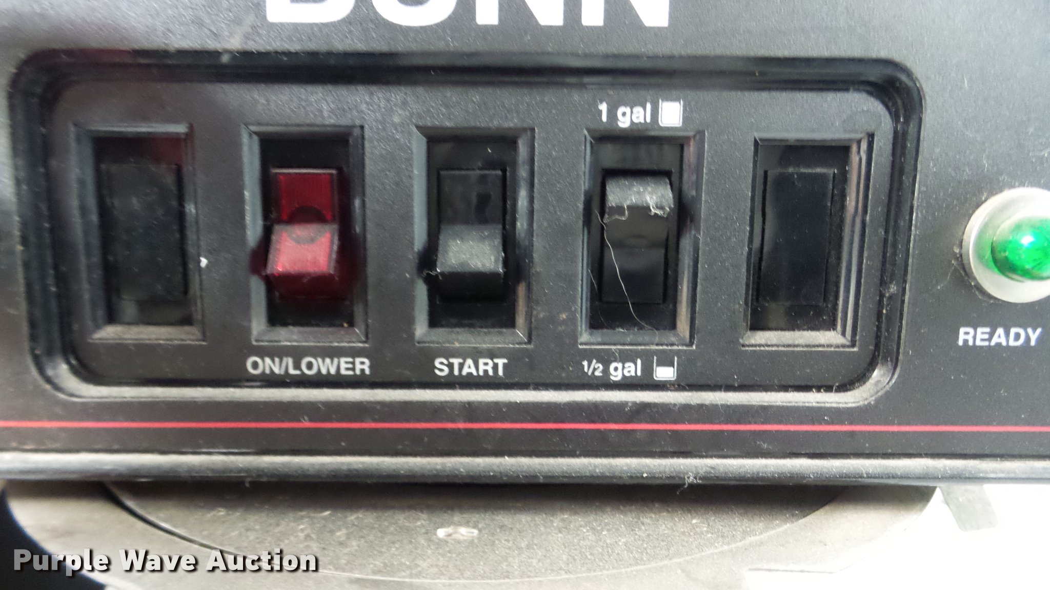 Bunn coffee maker in Newton, KS | Item DG9100 sold | Purple Wave