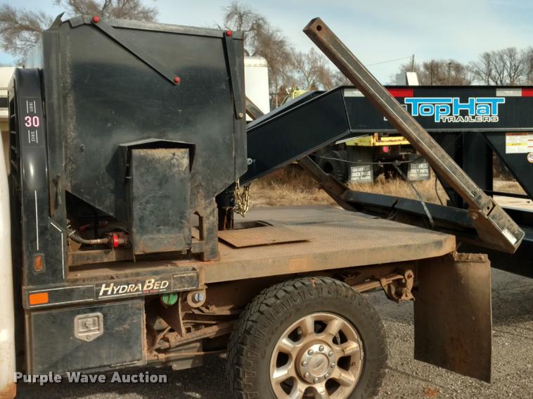 image for item BU9876 Hydra Bed series 30 bale bed