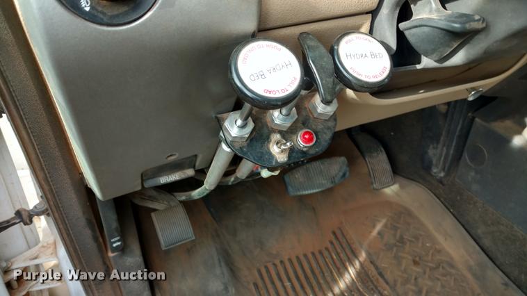 image for item BU9876 Hydra Bed series 30 bale bed