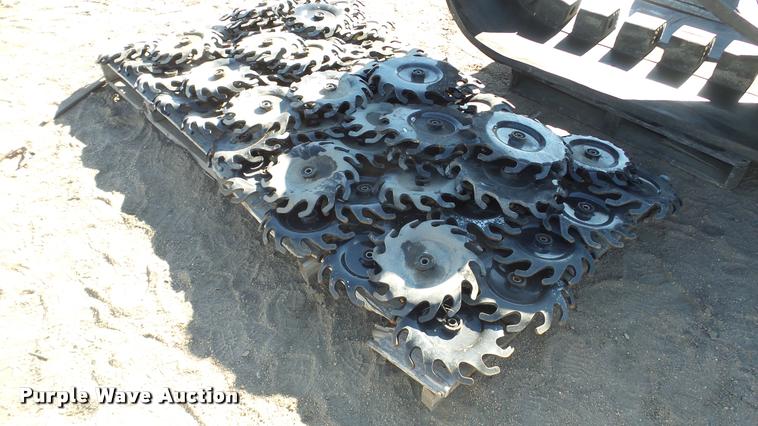 image for item DG9196 Approximately 60 trash whippers