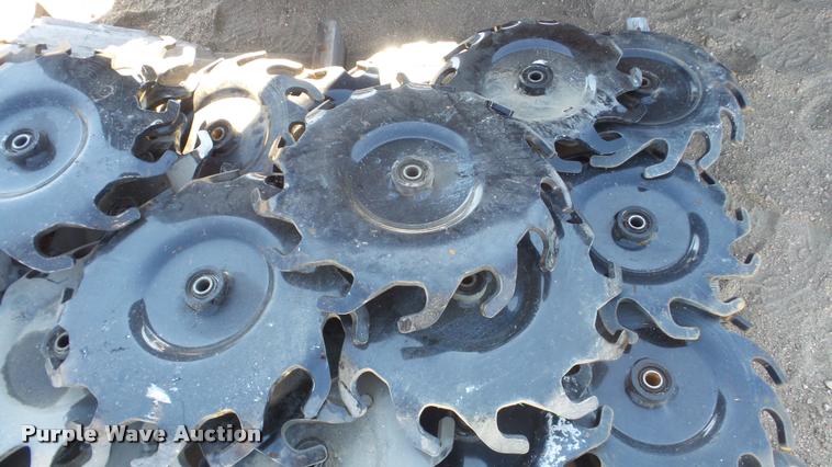 image for item DG9196 Approximately 60 trash whippers