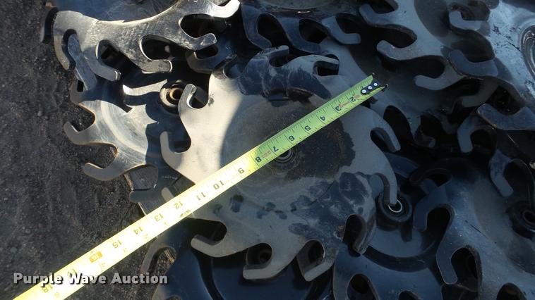 image for item DG9196 Approximately 60 trash whippers