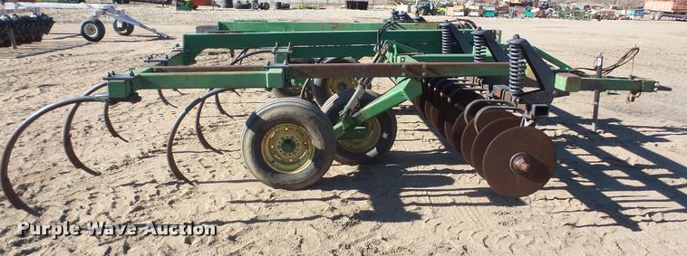 image for item DG9201 John Deere 714 mulch finisher