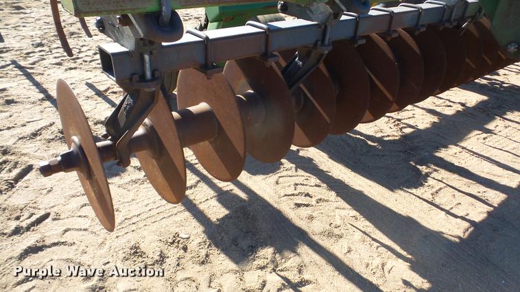 image for item DG9201 John Deere 714 mulch finisher