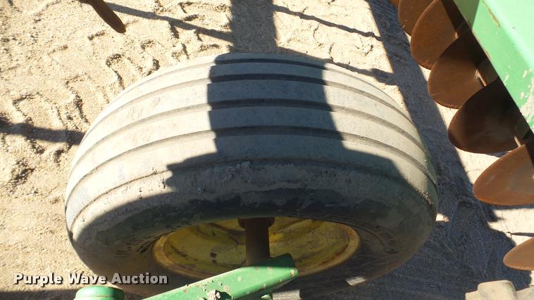 image for item DG9201 John Deere 714 mulch finisher