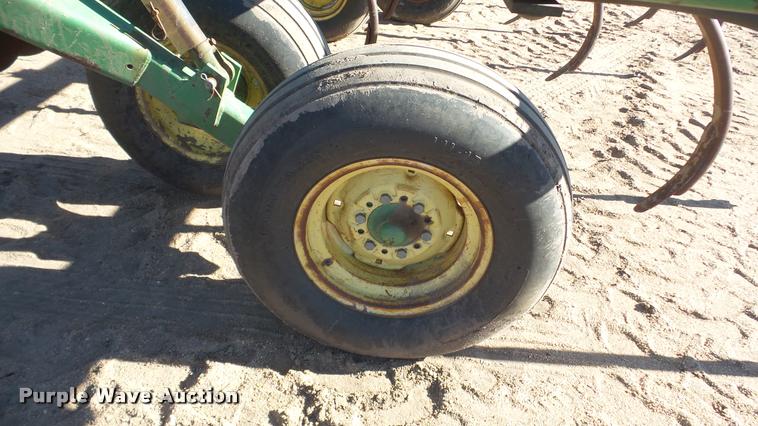 image for item DG9201 John Deere 714 mulch finisher