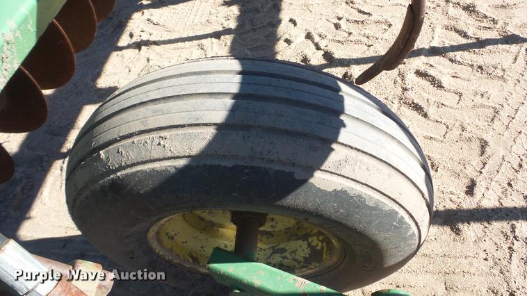 image for item DG9201 John Deere 714 mulch finisher