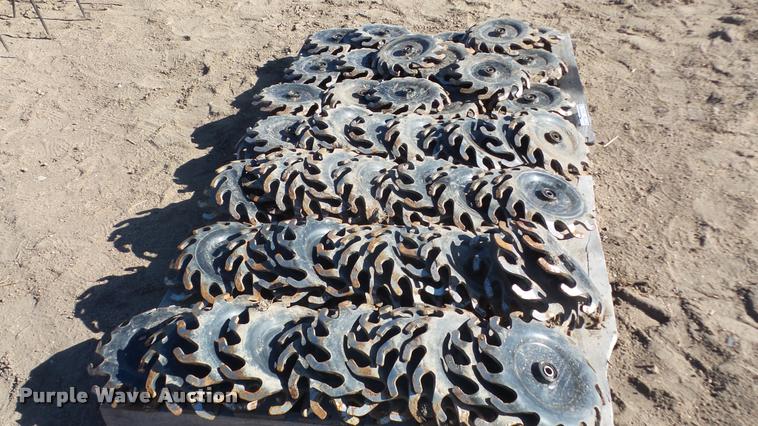 image for item DG9204 Approximately 60 trash whippers