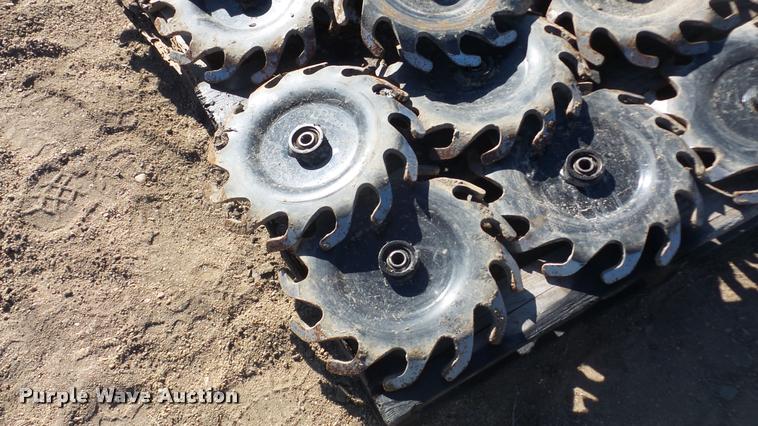 image for item DG9204 Approximately 60 trash whippers