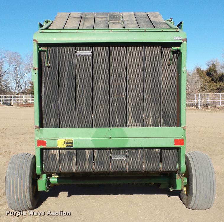 image for item DG9247 1984 John Deere 530 round baler