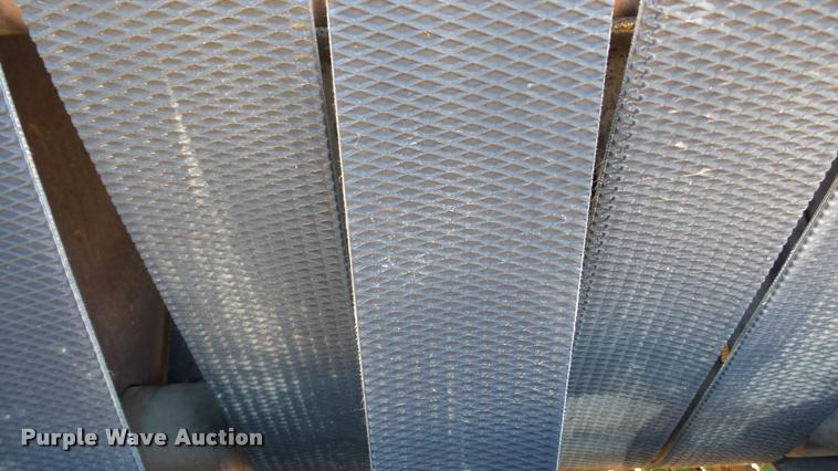 image for item DG9247 1984 John Deere 530 round baler