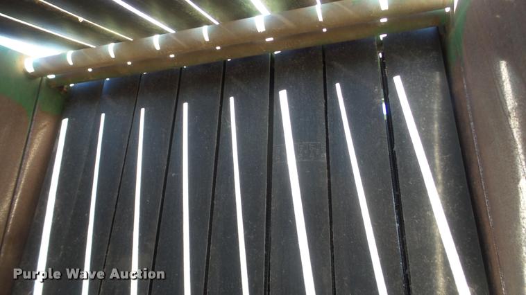 image for item DG9247 1984 John Deere 530 round baler