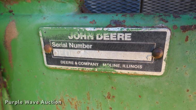 image for item DG9247 1984 John Deere 530 round baler