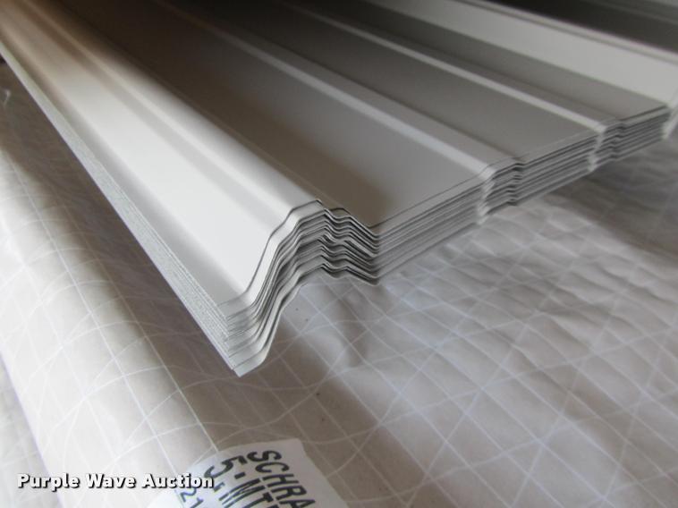 image for item F1747 (30) sheets of metal siding/roofing