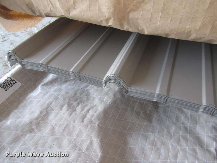 image for item F1747 (30) sheets of metal siding/roofing