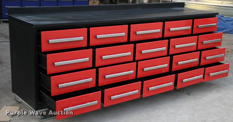 image for item F1770 Steel work bench
