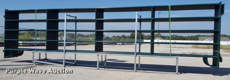 image for item F1772 (14) corral panels