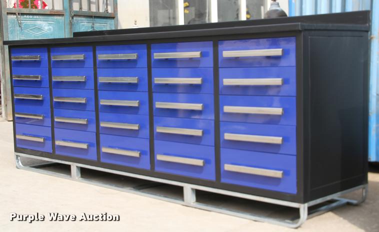 image for item F1778 Steel work bench