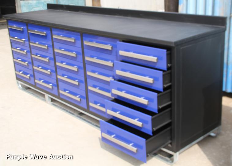 image for item F1778 Steel work bench