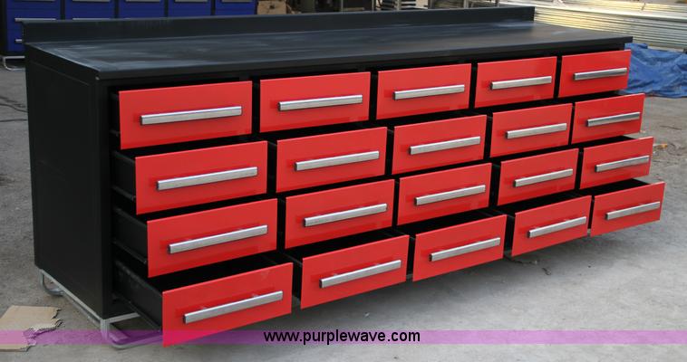 image for item F1800 Steel work bench