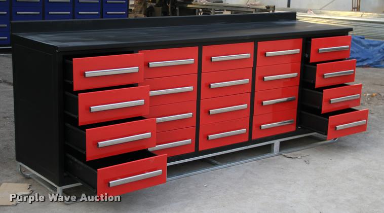 image for item F1801 Steel work bench