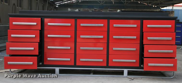 image for item F1801 Steel work bench