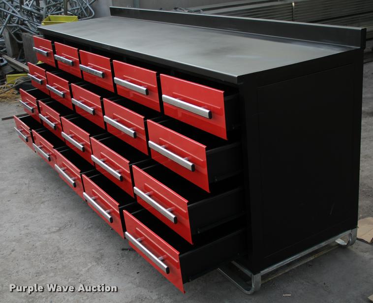 image for item F1801 Steel work bench