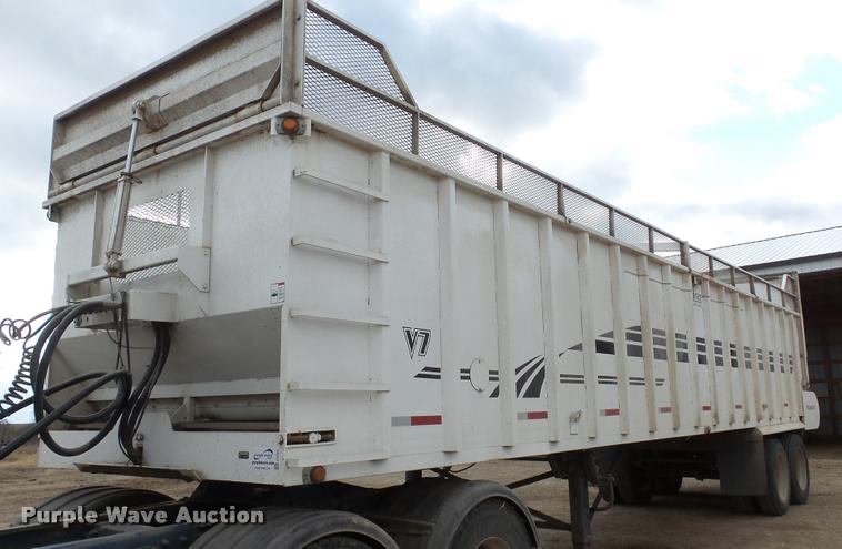 image for item J5724 2007 Artex V7 silage trailer