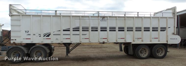 image for item J5724 2007 Artex V7 silage trailer