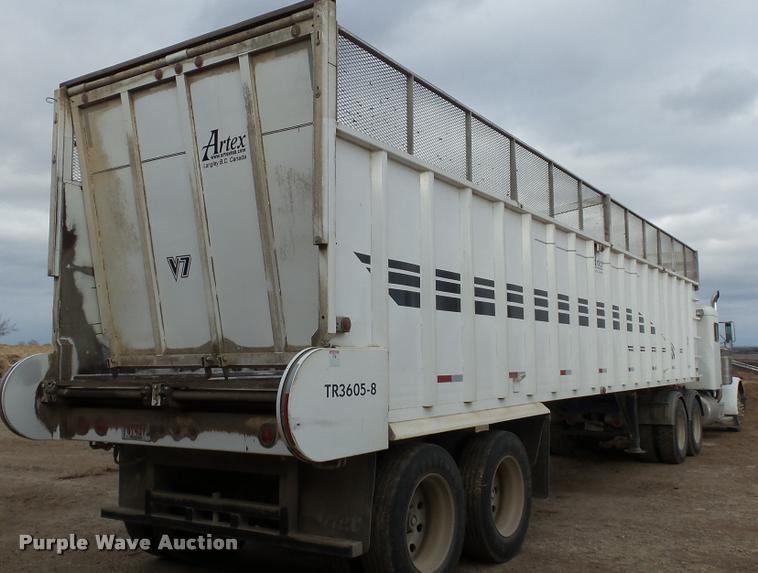 image for item J5724 2007 Artex V7 silage trailer