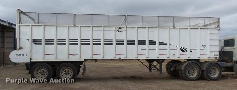 image for item J5724 2007 Artex V7 silage trailer