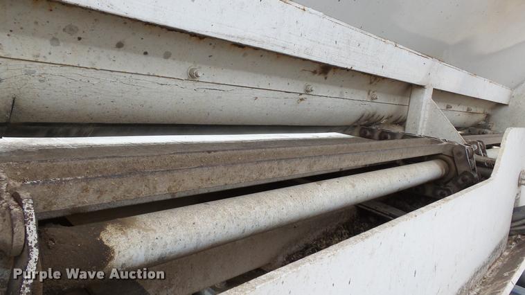 image for item J5724 2007 Artex V7 silage trailer