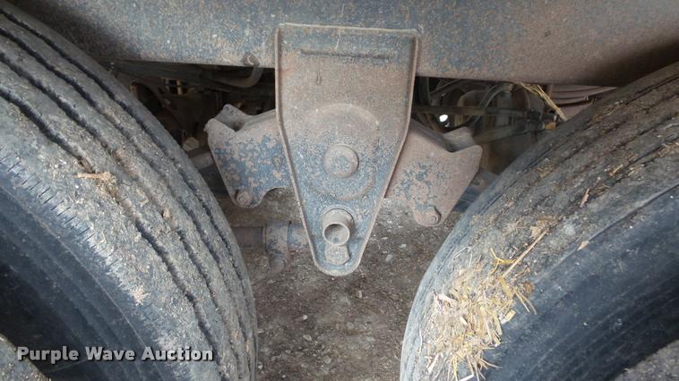 image for item J5724 2007 Artex V7 silage trailer