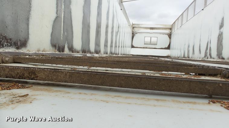 image for item J5724 2007 Artex V7 silage trailer