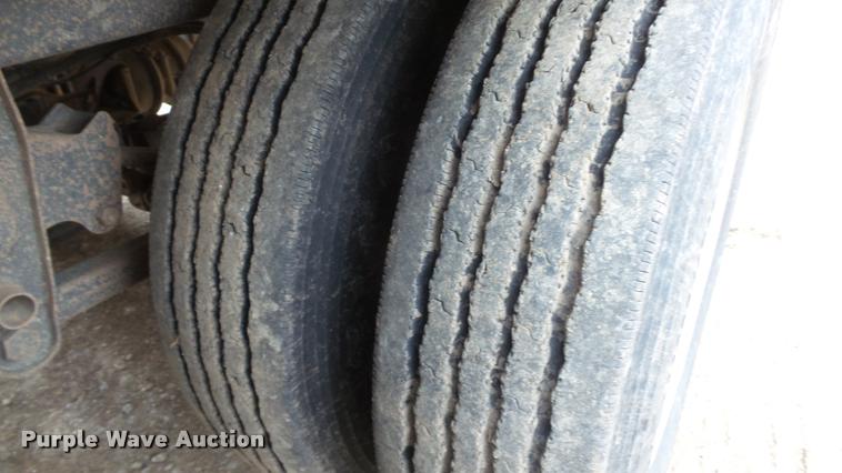 image for item J5724 2007 Artex V7 silage trailer