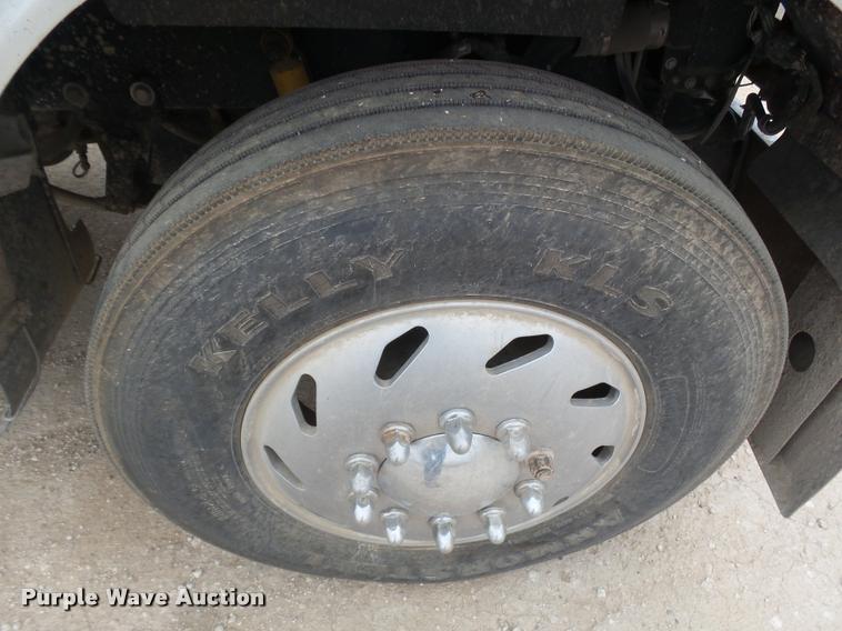 image for item DB1756 1998 Freightliner FLD semi truck