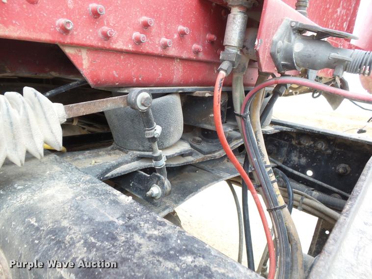 image for item DB1756 1998 Freightliner FLD semi truck