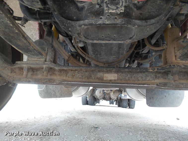 image for item DB1756 1998 Freightliner FLD semi truck