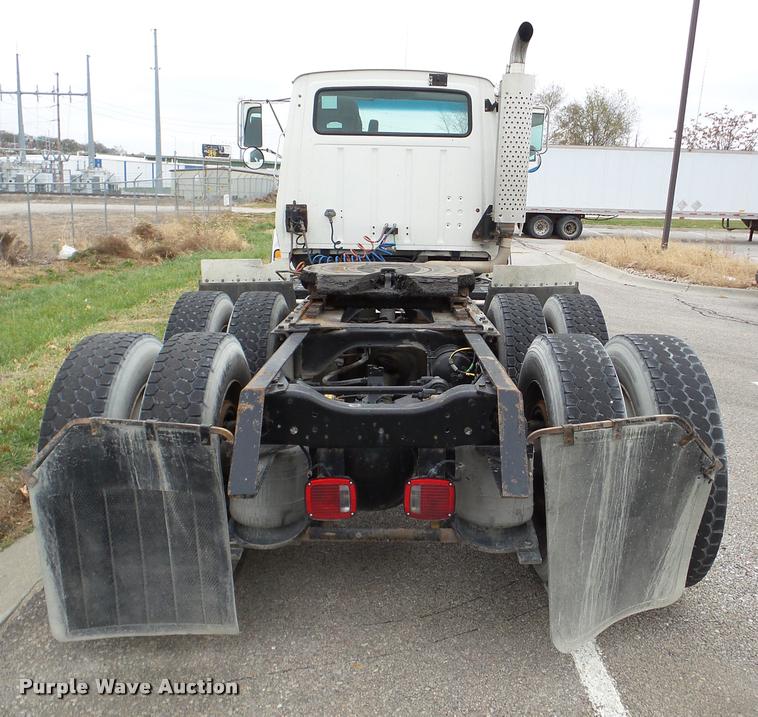 image for item DB5355 1995 Ford LTA9000 Aero Max 106 semi truck