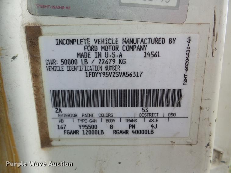 image for item DB5355 1995 Ford LTA9000 Aero Max 106 semi truck